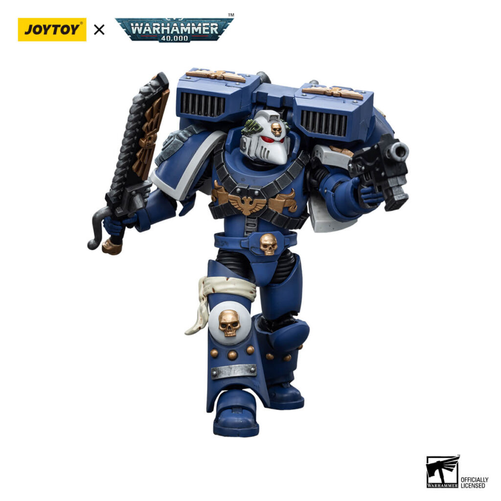 Ultramarines Vanguard Veteran with Chainsword and Bolt Pistol Action Figure